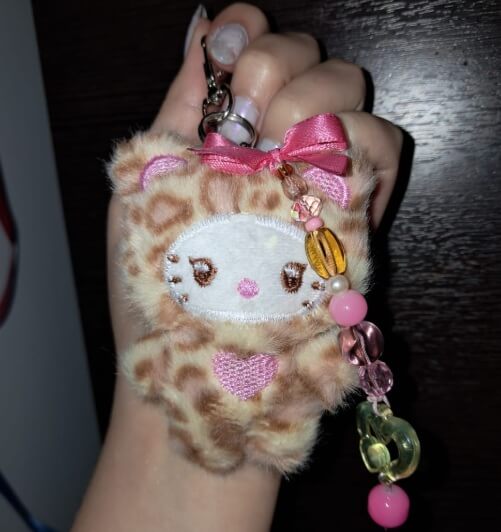 Hello Kitty Leopardo ()
