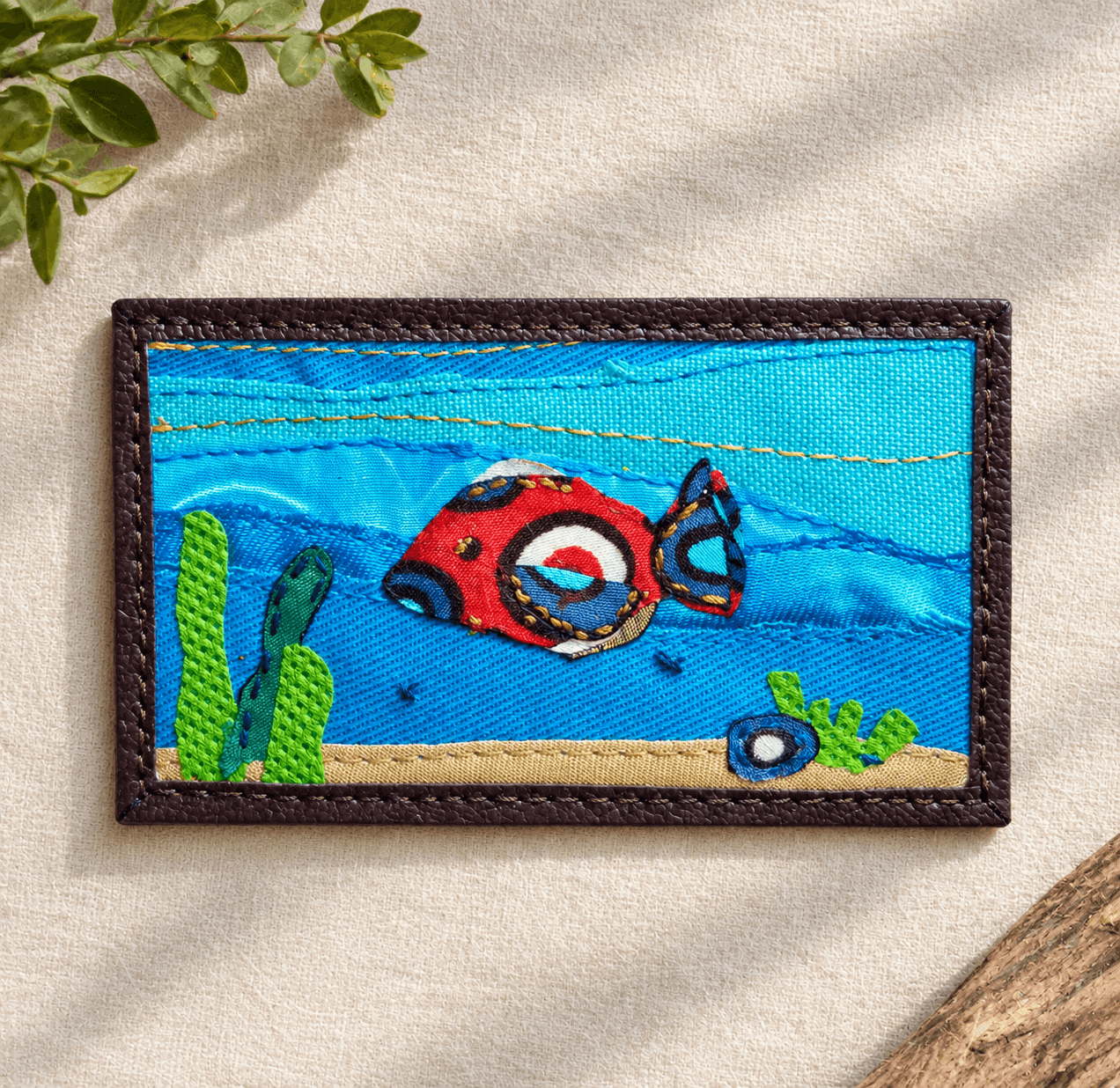 Parche textil de océano artesanal ()